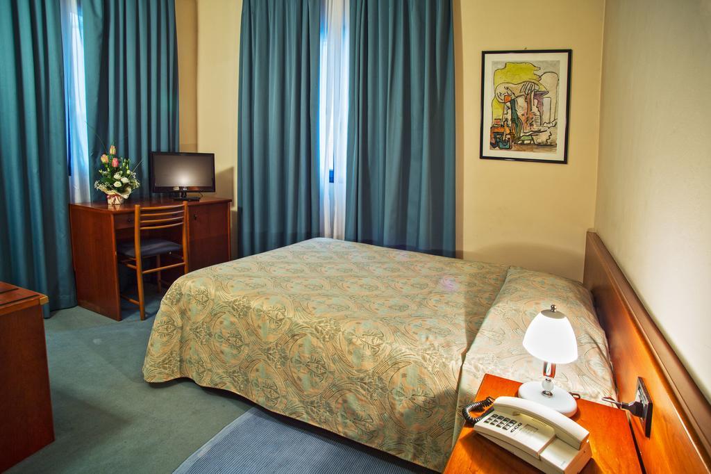 Albergo Centrale Trebaseleghe Phòng bức ảnh